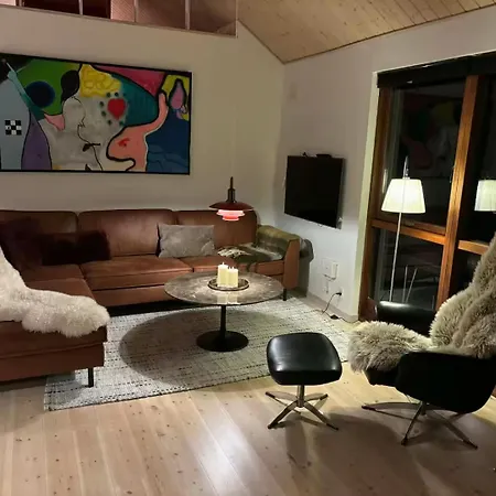 Modern Vacation By Forrest And Golf Field *